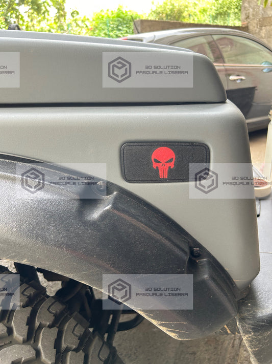 Coppia (2) di targhette laterali con logo "Punisher" per Suzuki Samurai